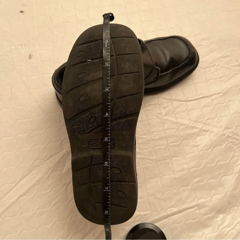 Sperry Topsider black leather slip on dress shoes